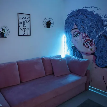 The Centre Spot Апартаменты Тирана