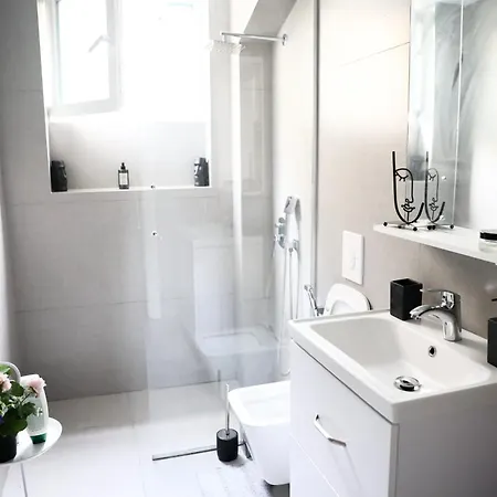 The Centre Spot شقة