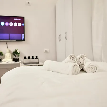 The Centre Spot شقة