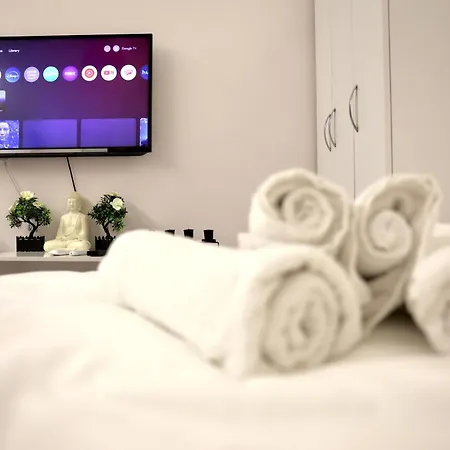 The Centre Spot شقة